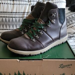 Danner Vertigo 917 Boots